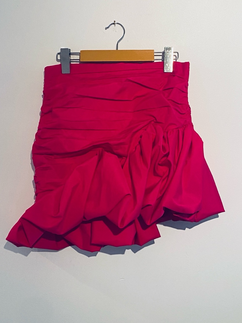 Zara Fuchsia Ruched Ruffle Mini Skirt - Picture 2 of 8